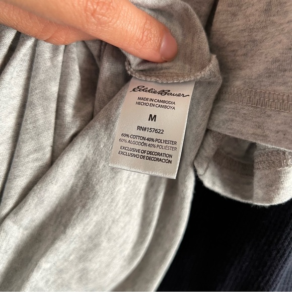 Men's Medium Eddie Bauer 2-Piece Lounge Set Tee Shirt & Shorts Gray & Navy - Picture 11 of 12